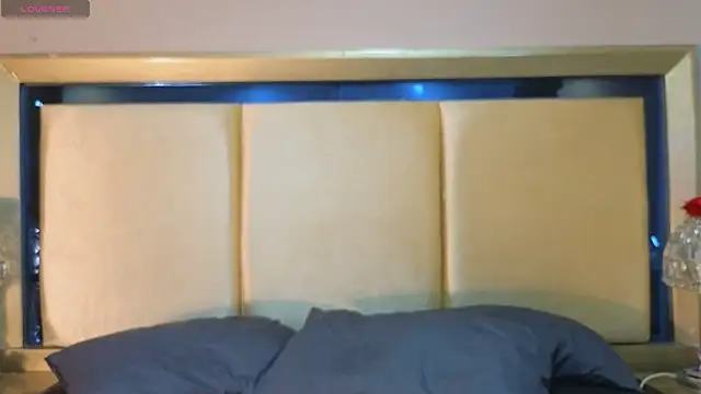 Malkongarcia online show from December 15, 9:09 pm