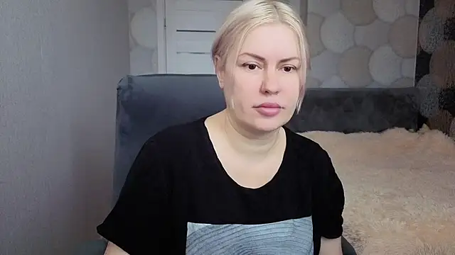 Snapshot of natusik chatting on May 14, 4:53 am natusik online show from May 14, 4:53 am
