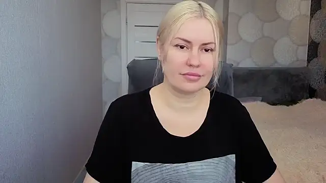 Snapshot of natusik chatting on May 21, 4:54 am natusik online show from May 21, 4:54 am