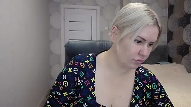 natusik online show from November 15, 2:04 am