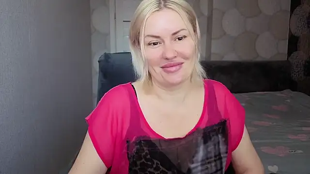 Snapshot of natusik chatting on June 14, 1:57 am natusik online show from June 14, 1:57 am