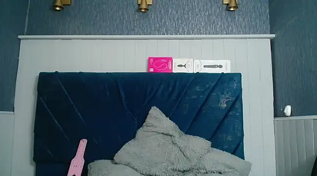 KilyetVera3x online show from March 12, 4:30 am