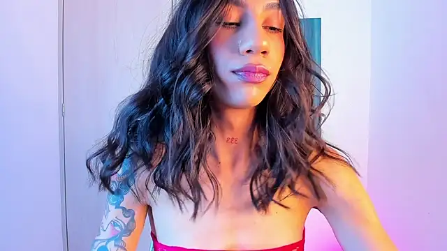 sofiaa grey  online show from April 12, 1:36 pm