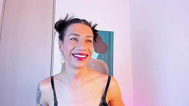 sofiaa grey  online show from March 22, 3:24 pm