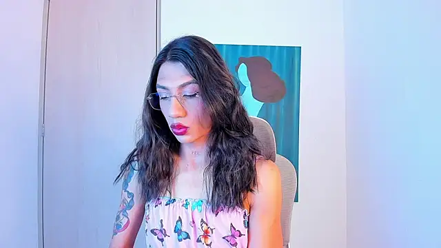 sofiaa grey  online show from April 2, 11:50 am