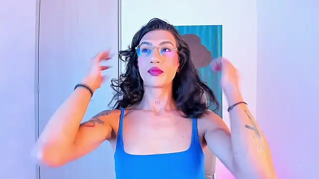 sofiaa grey  online show from April 10, 2:13 pm