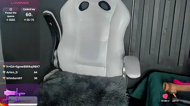 Shayla27 online show from February 18, 7:09 pm