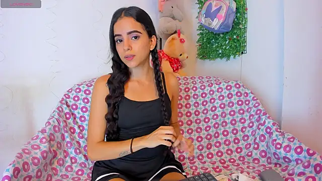 emilyclay 1 online show from December 15, 8:03 pm