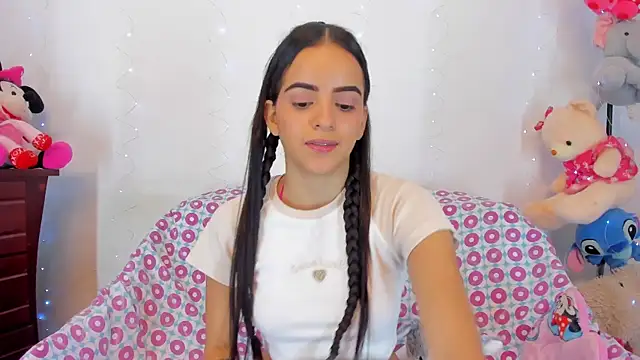 emilyclay 1 online show from November 28, 7:58 pm