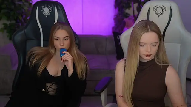 Snapshot of Cassy-Celestial_ chatting on November 14, 8:51 am Cassy-Celestial online show from November 14, 8:51 am