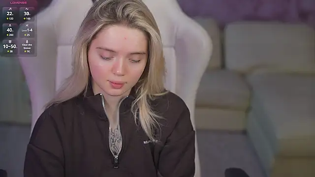 Snapshot of Cassy-Celestial_ chatting on March 9, 11:56 pm Cassy-Celestial online show from March 9, 11:56 pm