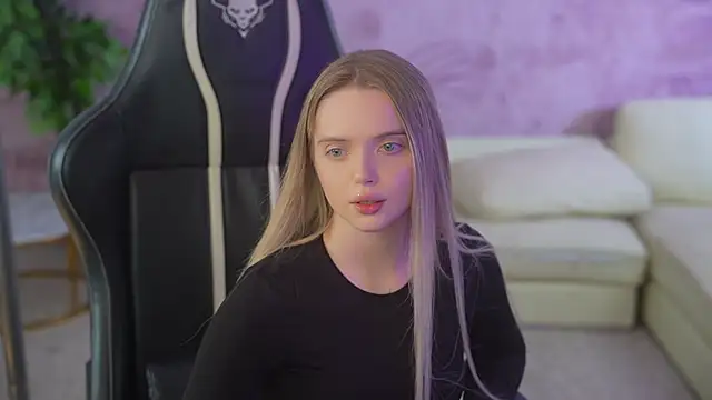 Snapshot of Cassy-Celestial_ chatting on November 1, 11:26 am Cassy-Celestial online show from November 1, 11:26 am