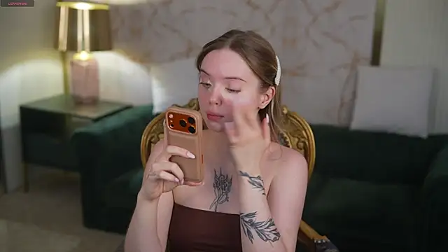 Snapshot of Cassy-Celestial_ chatting on June 25, 7:57 am Cassy-Celestial online show from June 25, 7:57 am