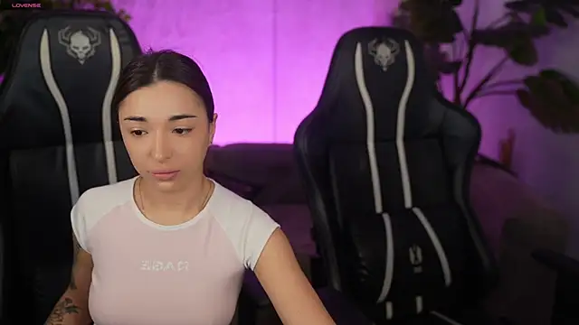 Cassy-Celestial  online show from April 8, 7:43 am