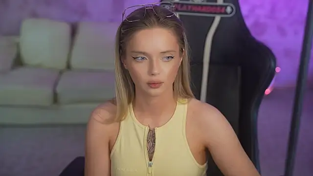 Cassy-Celestial  online show from May 9, 10:29 am
