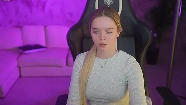 Snapshot of Cassy-Celestial_ chatting on December 1, 8:48 am Cassy-Celestial online show from December 1, 8:48 am