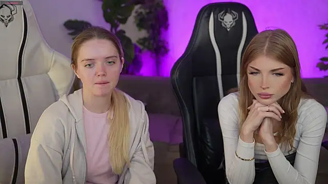 Snapshot of Cassy-Celestial_ chatting on October 2, 7:12 am Cassy-Celestial online show from October 2, 7:12 am