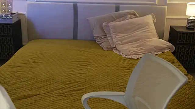 Snapshot of Cassy-Celestial_ chatting on September 18, 7:22 am Cassy-Celestial online show from September 18, 7:22 am