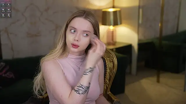 Snapshot of Cassy-Celestial_ chatting on November 19, 8:47 am Cassy-Celestial online show from November 19, 8:47 am