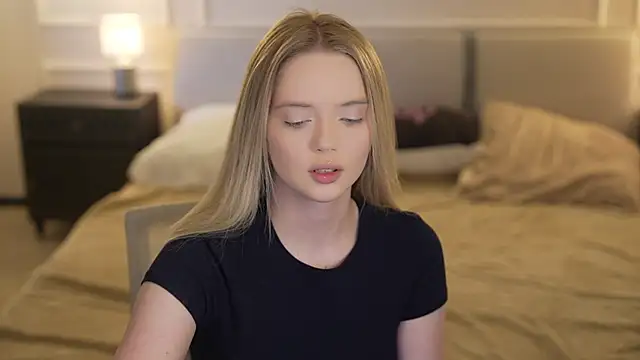 Snapshot of Cassy-Celestial_ chatting on November 2, 8:41 am Cassy-Celestial online show from November 2, 8:41 am