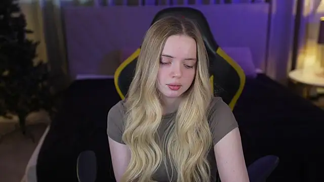 Snapshot of Cassy-Celestial_ chatting on January 14, 9:24 am Cassy-Celestial online show from January 14, 9:24 am