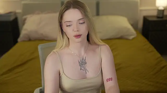 Snapshot of Cassy-Celestial_ chatting on September 20, 2:22 pm Cassy-Celestial online show from September 20, 2:22 pm