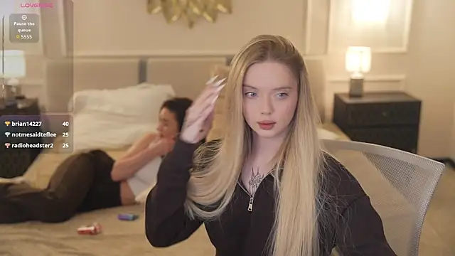 Snapshot of Cassy-Celestial_ chatting on November 10, 9:03 am Cassy-Celestial online show from November 10, 9:03 am