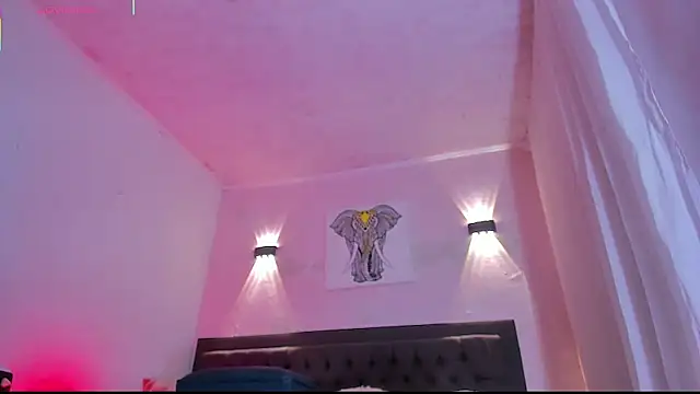 Snapshot of girlasian_hairy chatting on November 28, 10:32 pm girlasian hairy online show from November 28, 10:32 pm