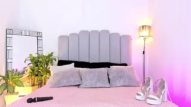 Scarlett Steelee online show from December 21, 4:52 pm