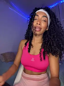Snapshot of nicoleebony1 chatting on February 24, 7:41 pm nicoleebony1 online show from February 24, 7:41 pm
