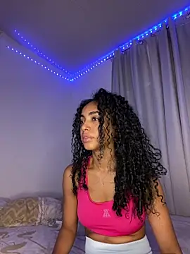 Snapshot of nicoleebony1 chatting on March 13, 6:01 pm nicoleebony1 online show from March 13, 6:01 pm