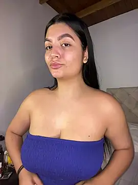 Snapshot of DashaStar chatting on February 5, 8:46 pm DashaStar online show from February 5, 8:46 pm