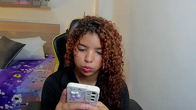 aurora rodriguez online show from February 1, 3:18 pm