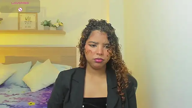 aurora rodriguez online show from September 27, 12:33 pm