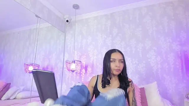 leigh-angels online show from May 25, 9:35 pm