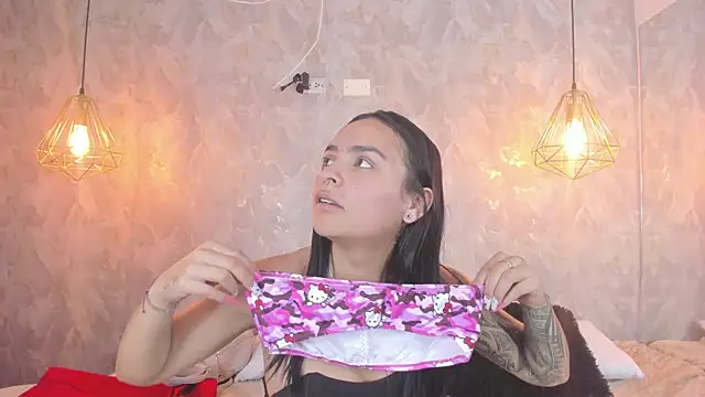 Snapshot of leigh-angels chatting on July 17, 9:56 pm leigh-angels online show from July 17, 9:56 pm