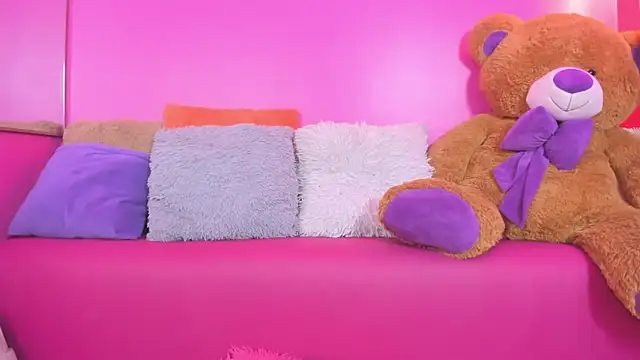 leigh-angels online show from May 28, 9:54 pm