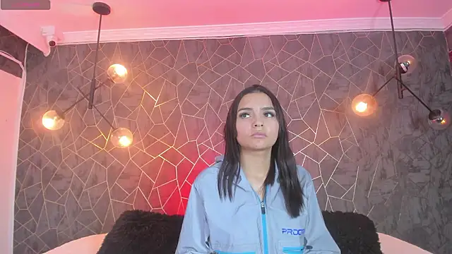 leigh-angels online show from February 7, 10:40 pm