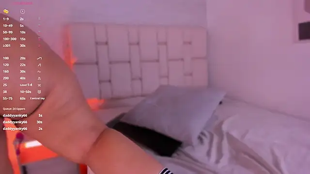 iara martinez online show from February 23, 2:35 pm