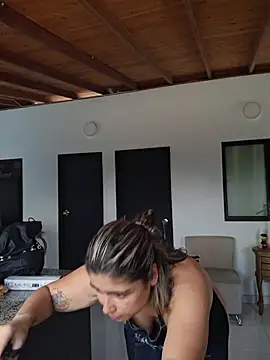 Juliietha servas online show from March 13, 5:29 pm