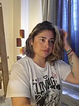 Juliietha servas online show from April 5, 5:30 pm