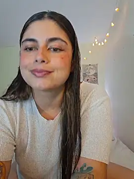 Snapshot of Juliietha_servas chatting on October 24, 1:48 am Juliietha servas online show from October 24, 1:48 am