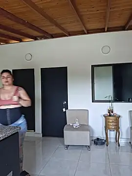 Snapshot of Juliietha_servas chatting on June 25, 5:29 pm Juliietha servas online show from June 25, 5:29 pm