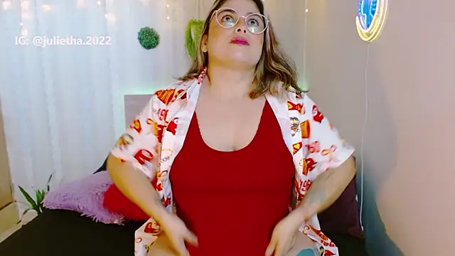 Juliietha servas online show from March 8, 6:22 pm