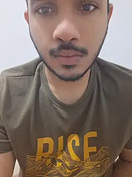 Snapshot of alesssterling chatting on March 13, 5:56 am alesssterling online show from March 13, 5:56 am