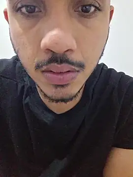 Snapshot of alesssterling chatting on February 12, 2:50 pm alesssterling online show from February 12, 2:50 pm