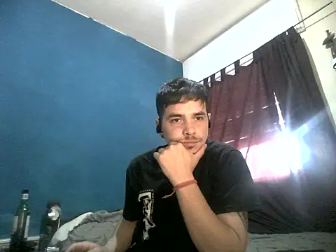 Snapshot of Freixer chatting on October 16, 8:17 pm Freixer online show from October 16, 8:17 pm