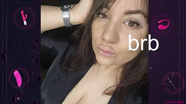 Snapshot of Tracy_Sergio209 chatting on December 6, 10:43 am Tracy Sergio209 online show from December 6, 10:43 am