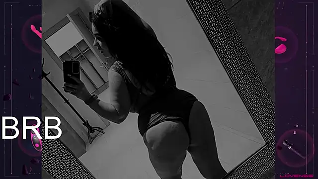 Snapshot of Tracy_Sergio209 chatting on March 3, 5:58 am Tracy Sergio209 online show from March 3, 5:58 am