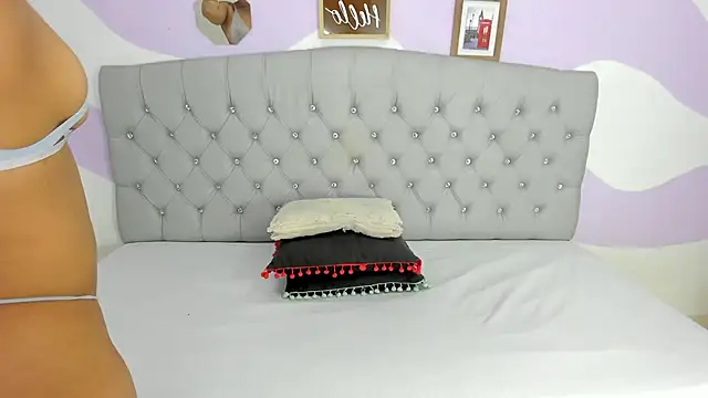 Snapshot of BRIYITHMENA chatting on December 17, 1:05 pm BRIYITHMENA online show from December 17, 1:05 pm